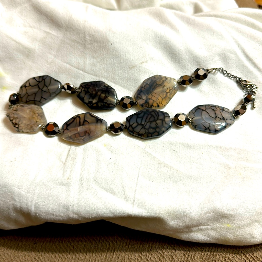 16 Inches Gray Striped Agate